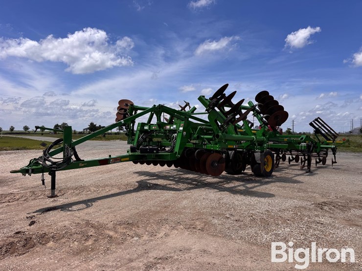 2018-john-deere-2730-image-1