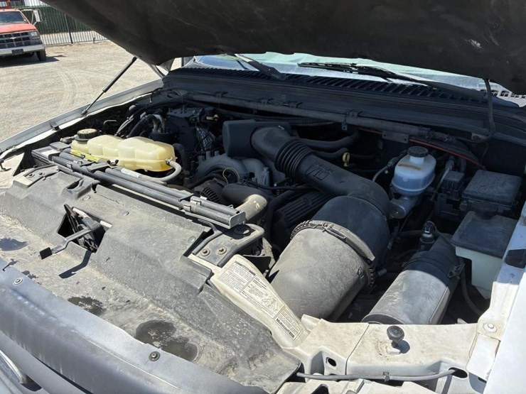2001-ford-f450-image-13