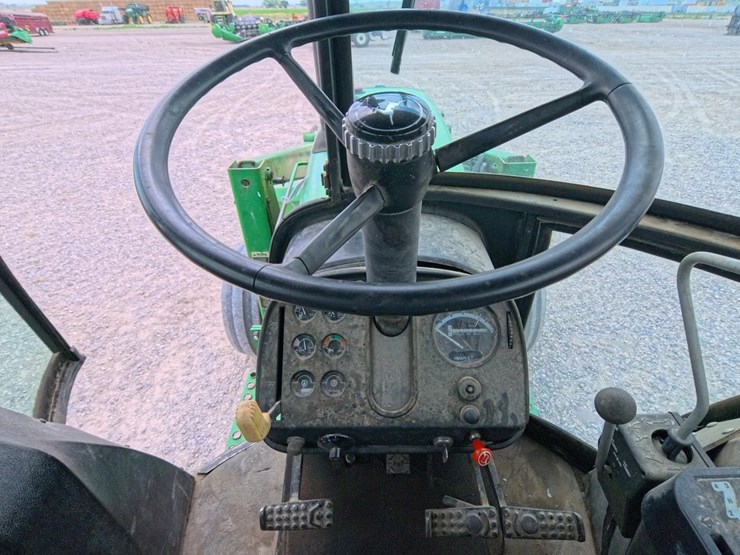 john-deere-4630-image-31