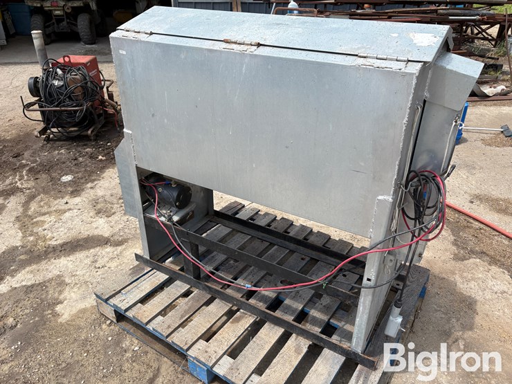 backpack-400-lb-utv-cake-feeder-image-5