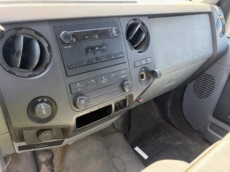 2011-ford-f250-image-17