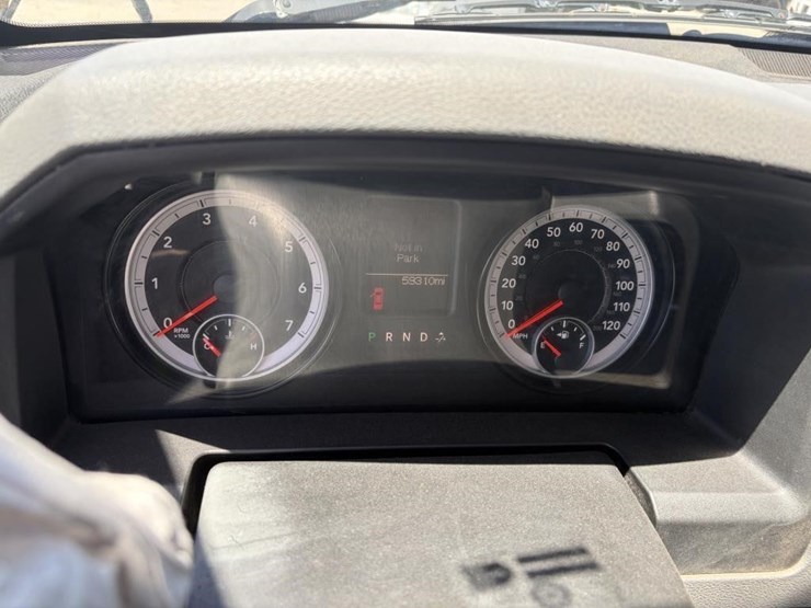 2014-dodge-ram-1500-image-16