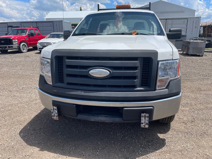 2009-ford-f150-xl-image-2