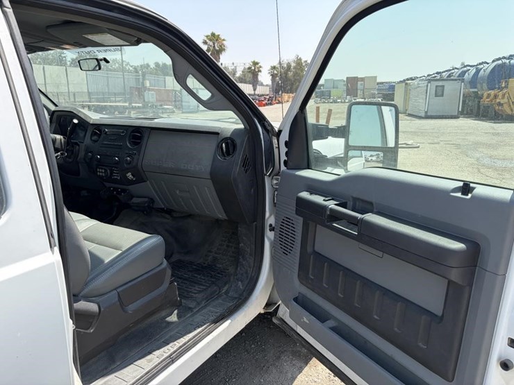 2011-ford-f250-image-11