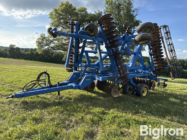 2011-landoll-7431-29-image-1