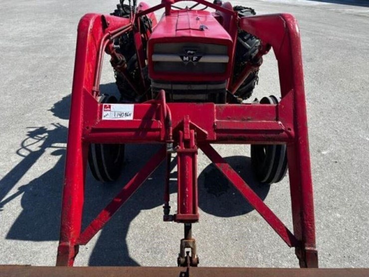 massey-ferguson-135-image-27