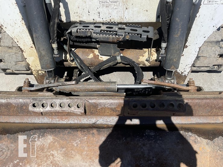 2014-bobcat-t590-image-12
