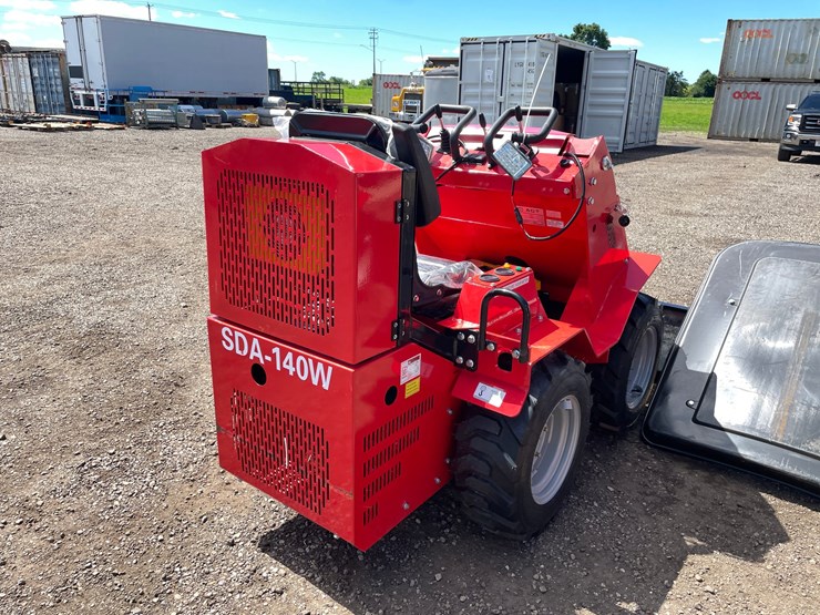 #2895-•-agt-sda-140w-wheeled-ride-on-mini-skid-steer-image-5