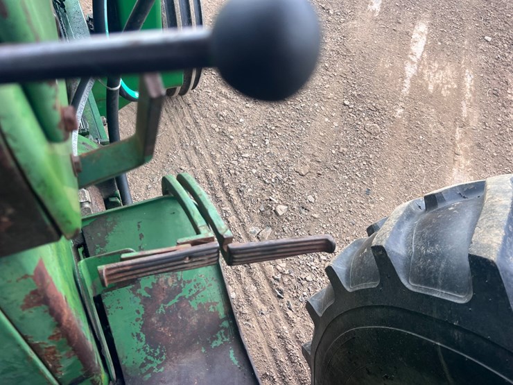 john-deere-4020-image-33