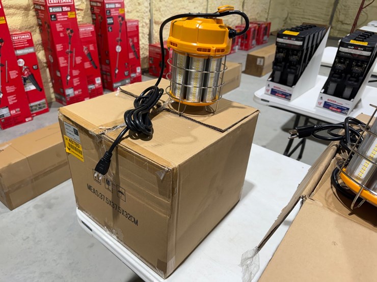 #49780-•-lot-of-(4)-unused-150-watt-360-hanging-lights-image-1