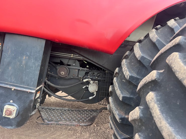case-ih-8010-image-5