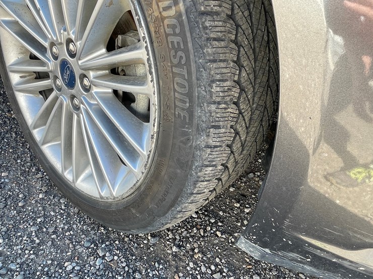 #2789-•-2016-ford-fusion-se-sedan-(has-wi-title)-image-12