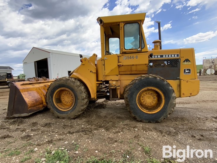 john-deere-544-image-8