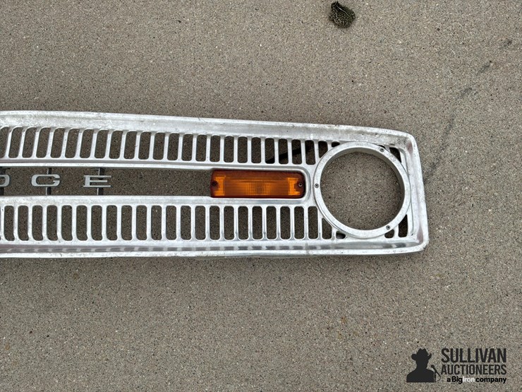 dodge-aluminum-grill-image-11
