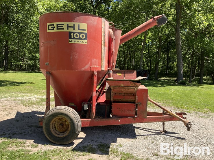 gehl-100-image-4