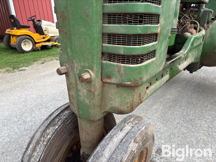 1949-john-deere-b-image-13