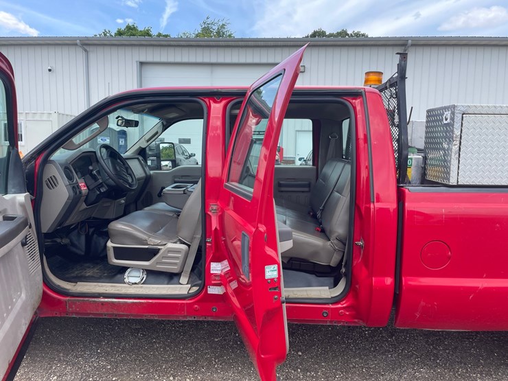 2008-ford-f250-xl-image-30