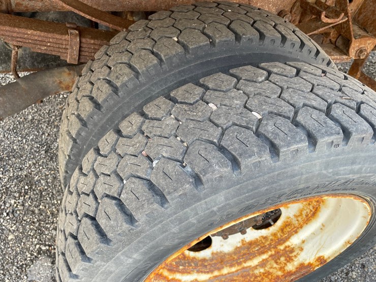 1999-ford-f550-image-24