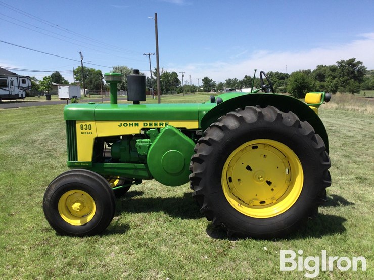 1959-john-deere-830-image-8