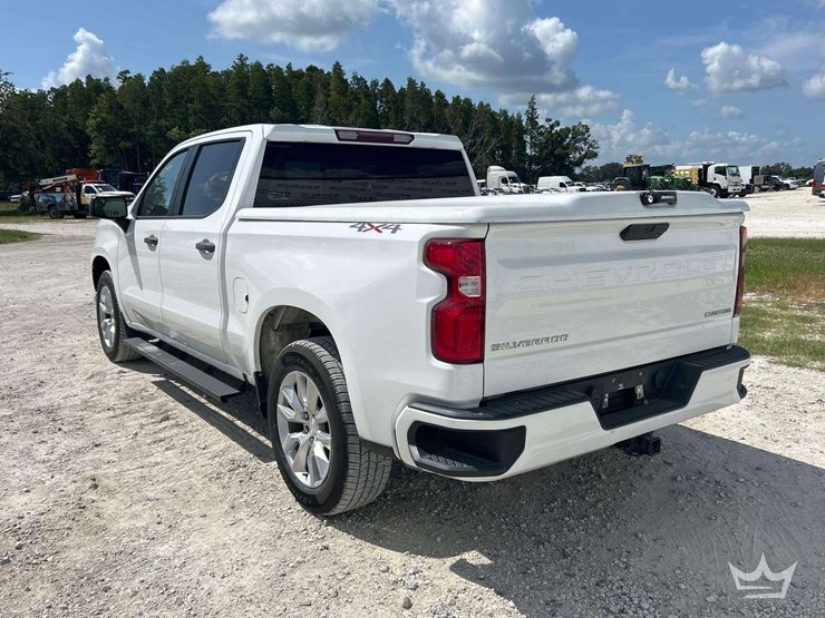 2022-chevrolet-silverado-1500-image-4