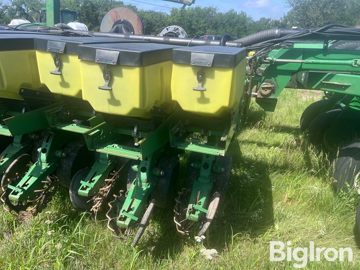 john-deere-1780-image-13