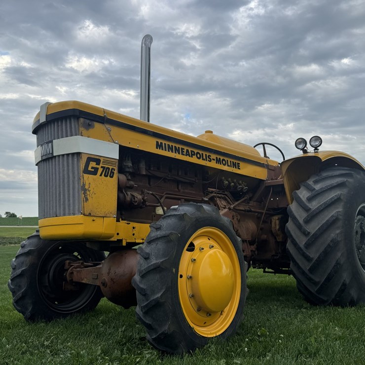 1964 MINNEAPOLIS MOLINE G