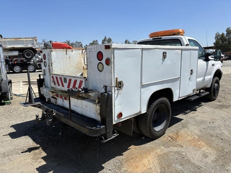 2001-ford-f450-image-3