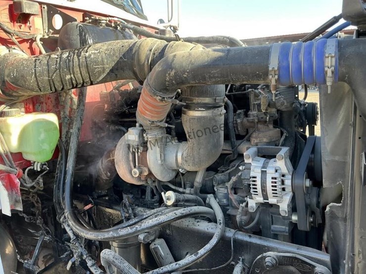 2005-peterbilt-379-image-12