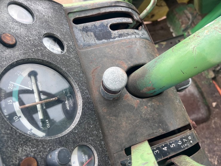 john-deere-4020-image-41
