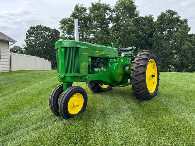 john-deere-70-image-2