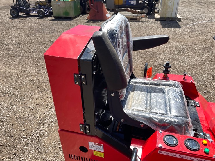 #2895-•-agt-sda-140w-wheeled-ride-on-mini-skid-steer-image-19
