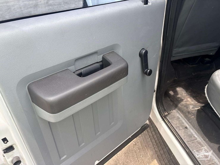 2016-ford-f250-image-18