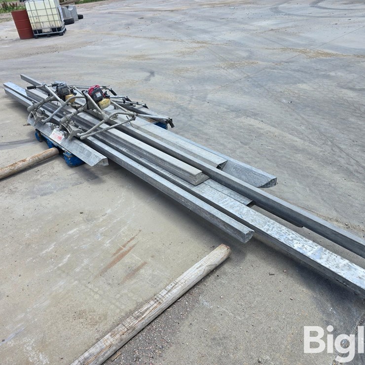 Multi-Vibe Vibrating Concrete Screed