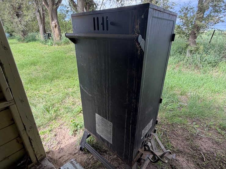 master-built-smoker-image-6