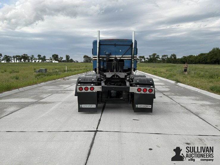 1974-kenworth-k100-image-6