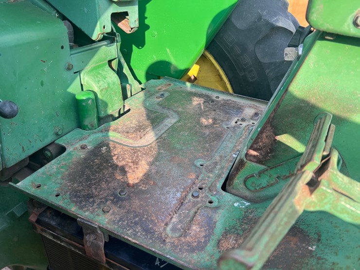 john-deere-4000-image-15