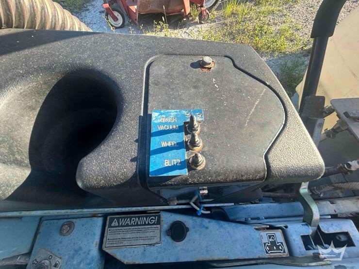 2019-hustler-super-z-w/-commercial-spray-and-slurry-recovery-system-image-32
