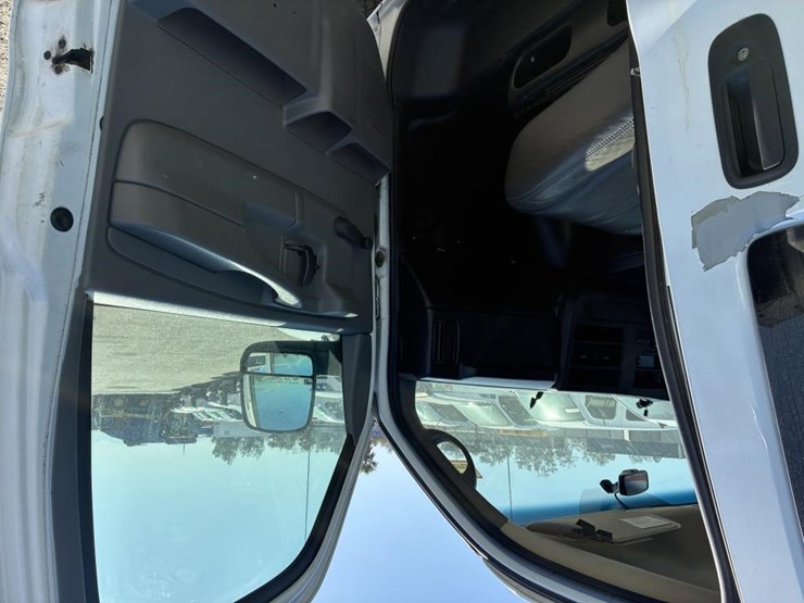 2008-chevrolet-express-3500-image-13