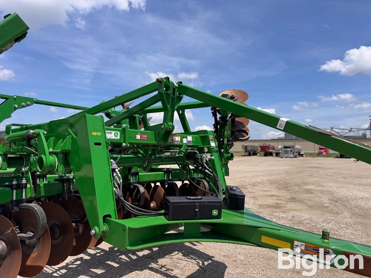 2018-john-deere-2730-image-13