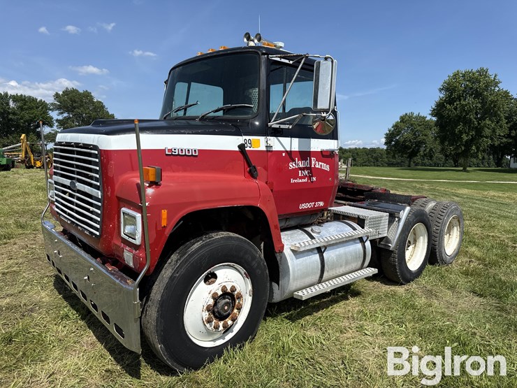 1989-ford-lnt9000-image-1