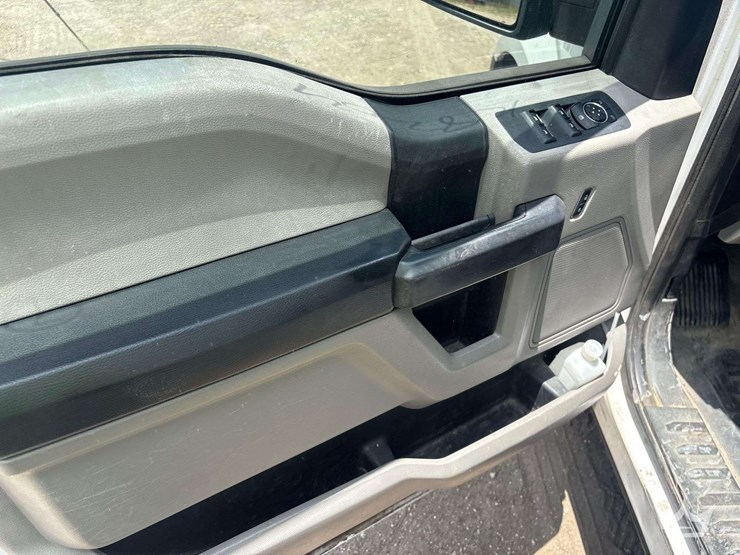 2016-ford-f150-image-14