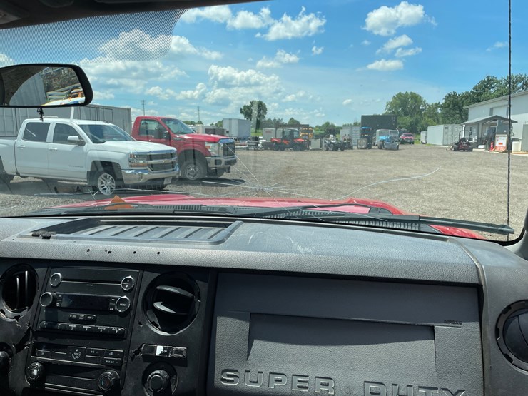 2013-ford-f250-xl-image-28