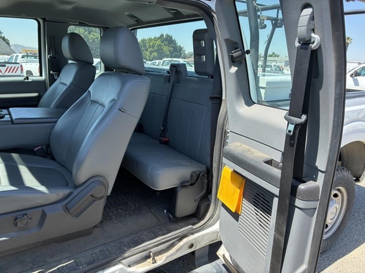 2011-ford-f250-image-13