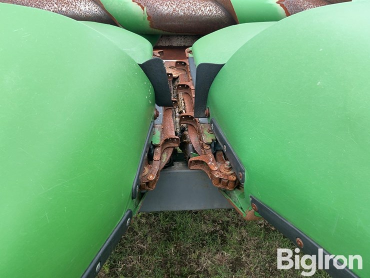 2013-john-deere-608c-image-19
