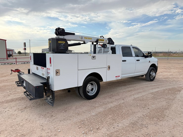 2024-dodge-3500-image-5