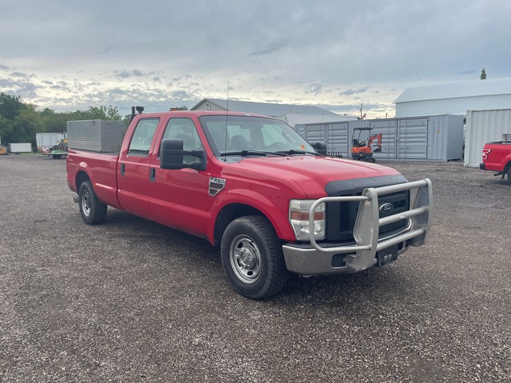2010-ford-f250-xl-image-3