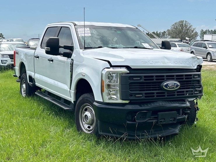 2023-ford-f250-image-4