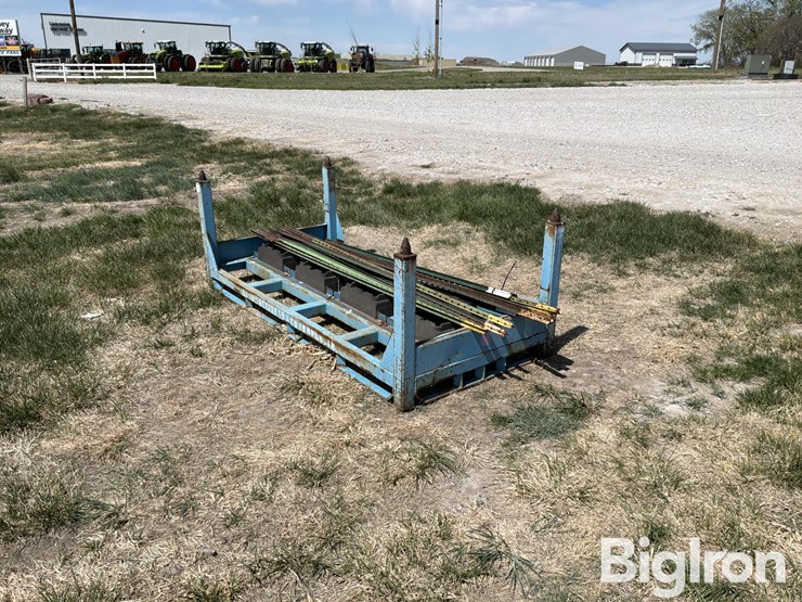 shipping-stand-&-t-posts-image-5