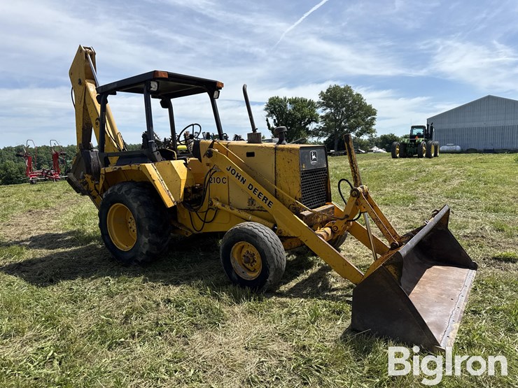1986-deere-210c-image-3