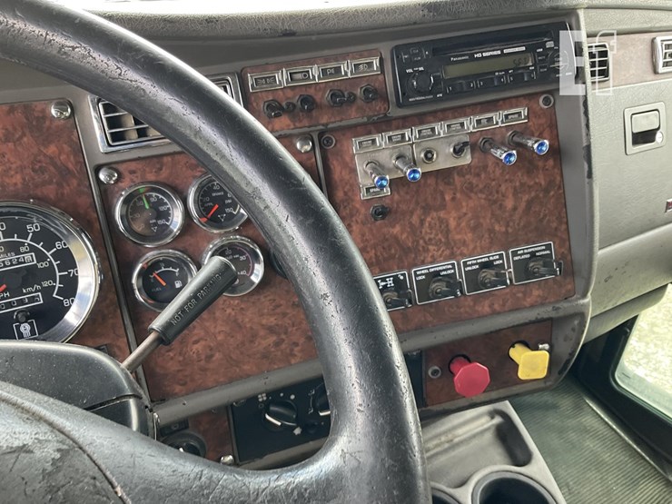 2006-kenworth-t800-image-4